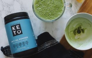 perfect keto powdered mct oil pictured with greens juice